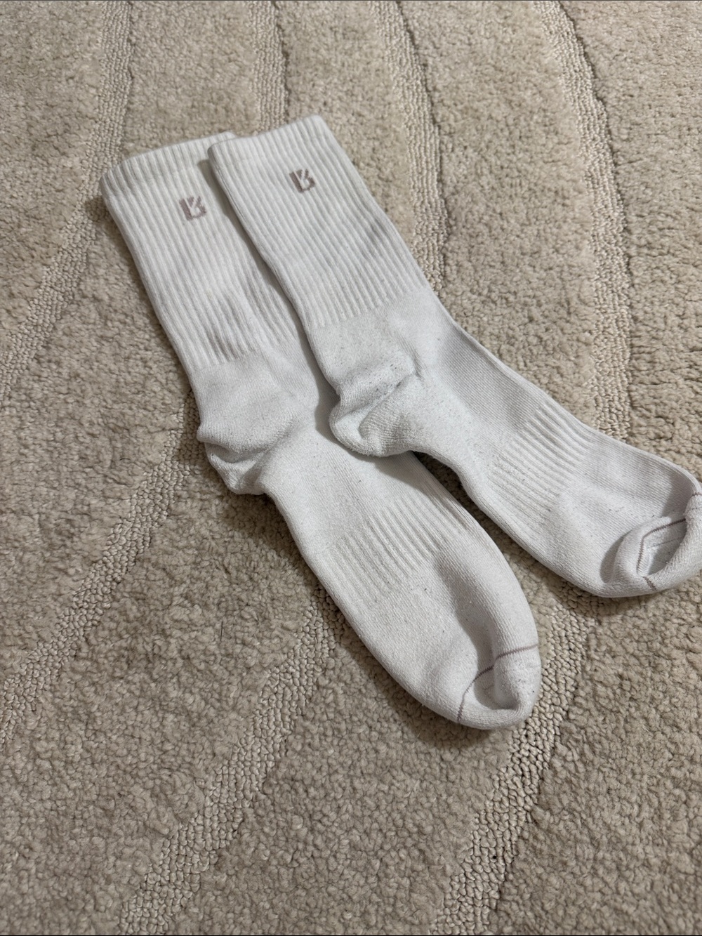 BuffBunny White Crew Socks - Neutral Comfort